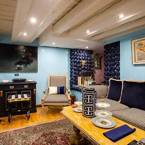 Luxury In Apartment Venice
